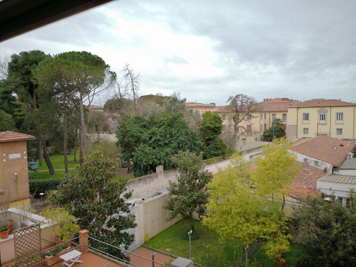 Window To The Tower Bed & Breakfast Pisa Exterior foto